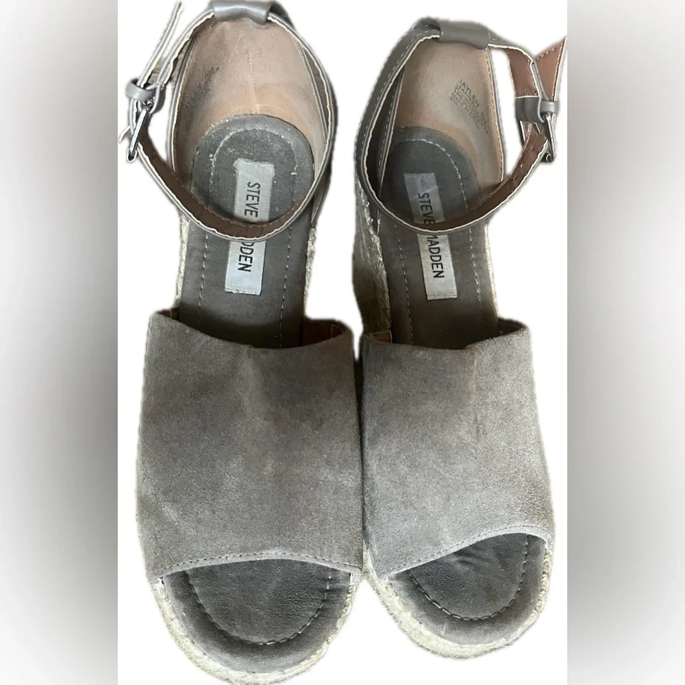 Steve Madden Jaylen Gray Leather Wedge Sandals Women’s size 9M.